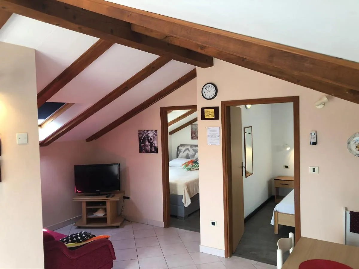 Sepic Apartments Opatija 0*,